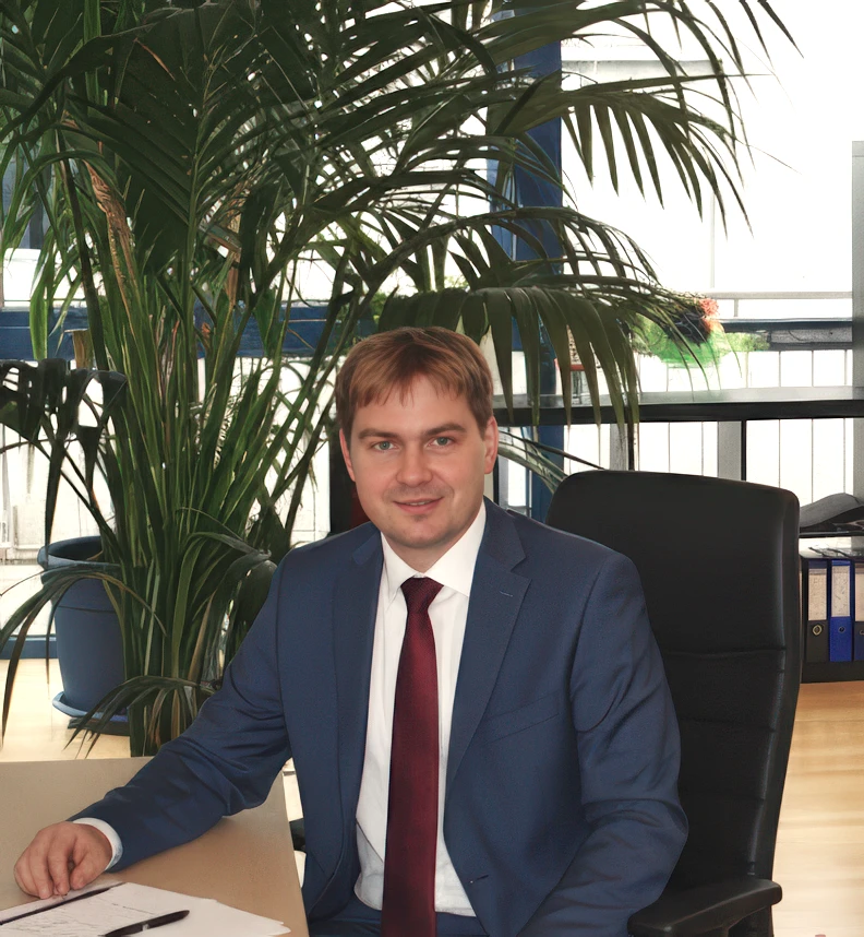 Inhaber Harry Frey im Büro